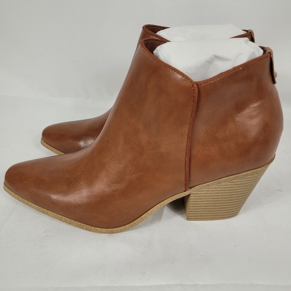 JustFab Dakota Heeled Bootie in Leather Brown color Size 11 Women’s New In Box - Picture 3 of 10